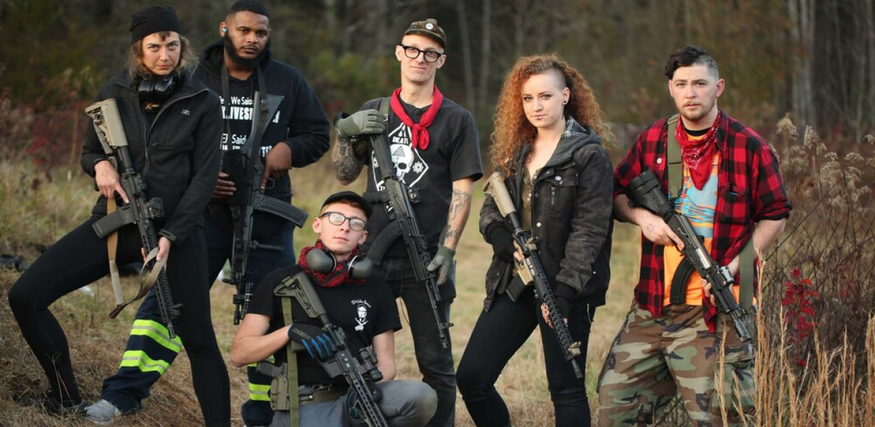 Szélsőbaloldali fegyveres szervezet tagja az antifa tanár
