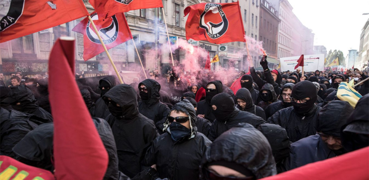 Kijött a rendelet, ami terrorszervezetté nyilvánítja az Antifa csoportosulást Magyarországon