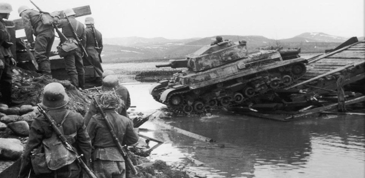 Lángoló harckocsik füstjébe burkolózott az alföldi látóhatár 1944 októberében