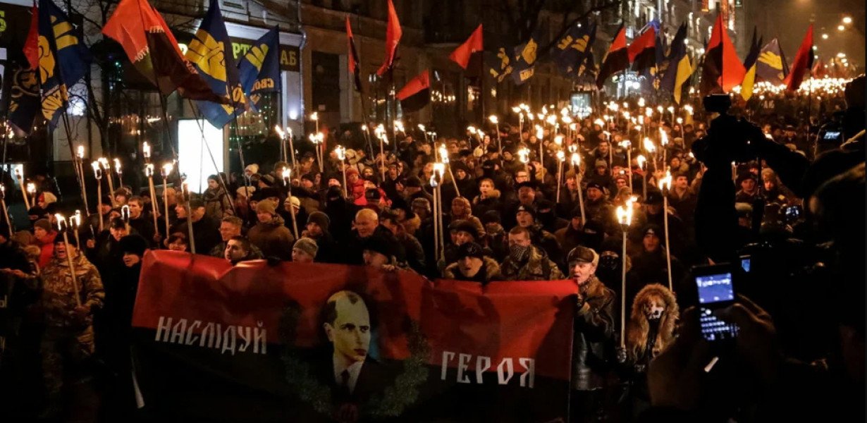 Fáklyás felvonulással emlékeztek meg Sztepan Bandera születésnapjáról Ukrajnában