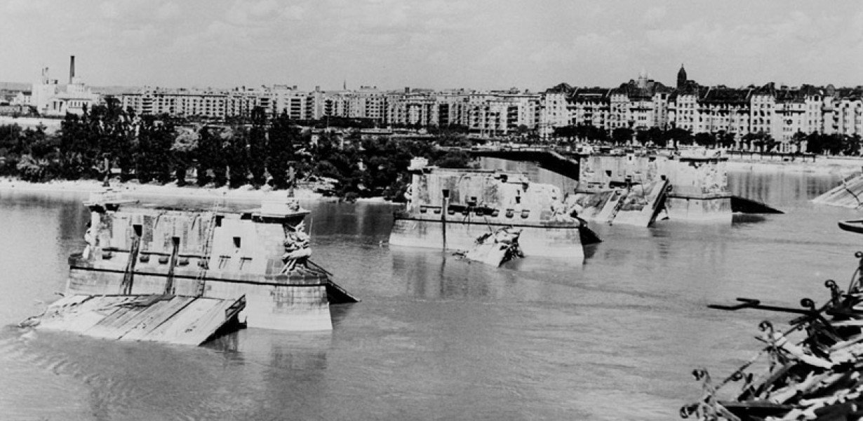 Ma sem tudjuk pontosan, miért robbant fel a Margit híd 1944-ben