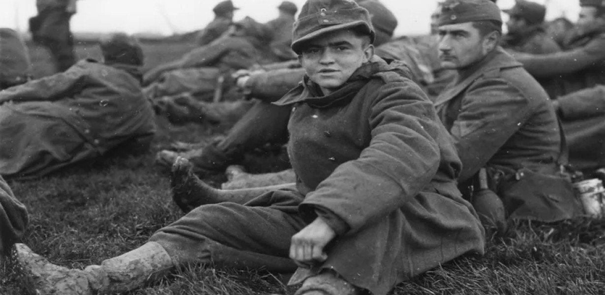 Hadifogoly Híradó: „Francia bánásmód”