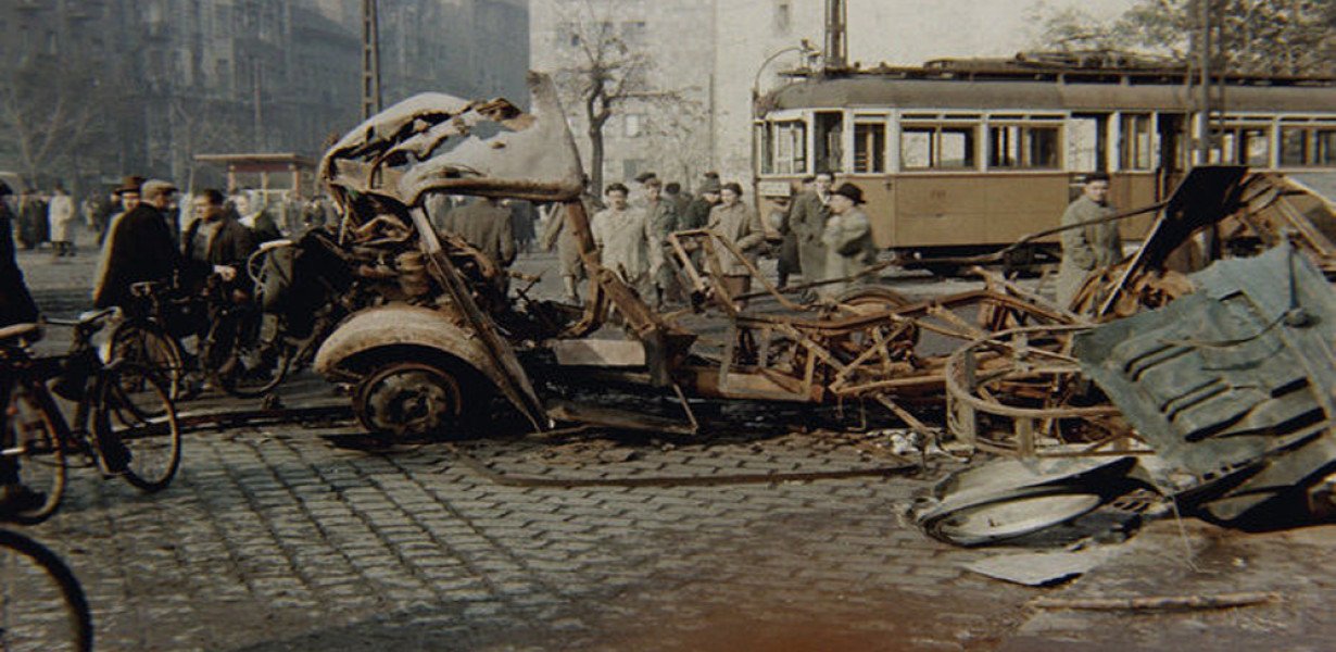 „Ki kell mennem az utcára”: az 1956-os forradalom fényképeken