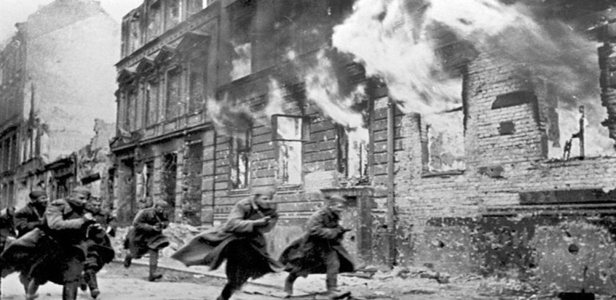 Hatalmas árat fizettek a szovjetek, mielőtt Berlinre „fülsüketítő csönd” ereszkedett