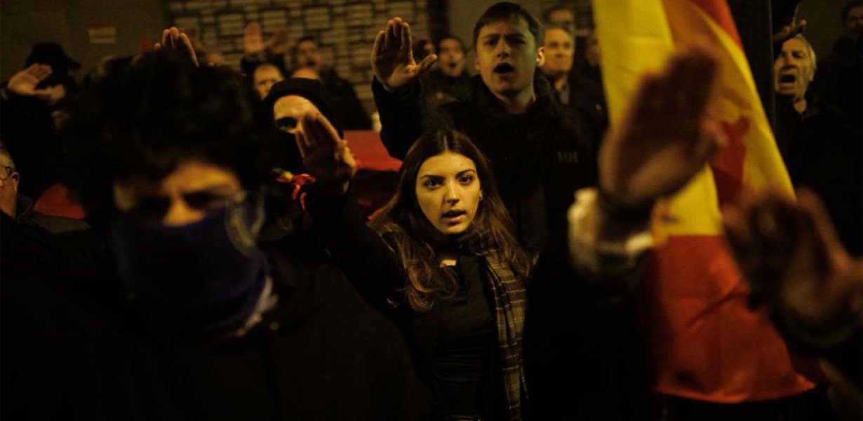 Nemzetiszocialisták zavarták meg a szélsőséges feminista felvonulást Madridban